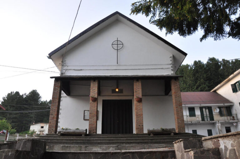Chiesa San Francesco in Sila Chiesa San Francesco alla Verna a Lorica
